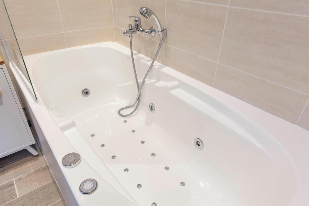 L'Antenne De 1 A 4 Pers - 2 Sdb -1 Balneo Appartement Cognac Buitenkant foto